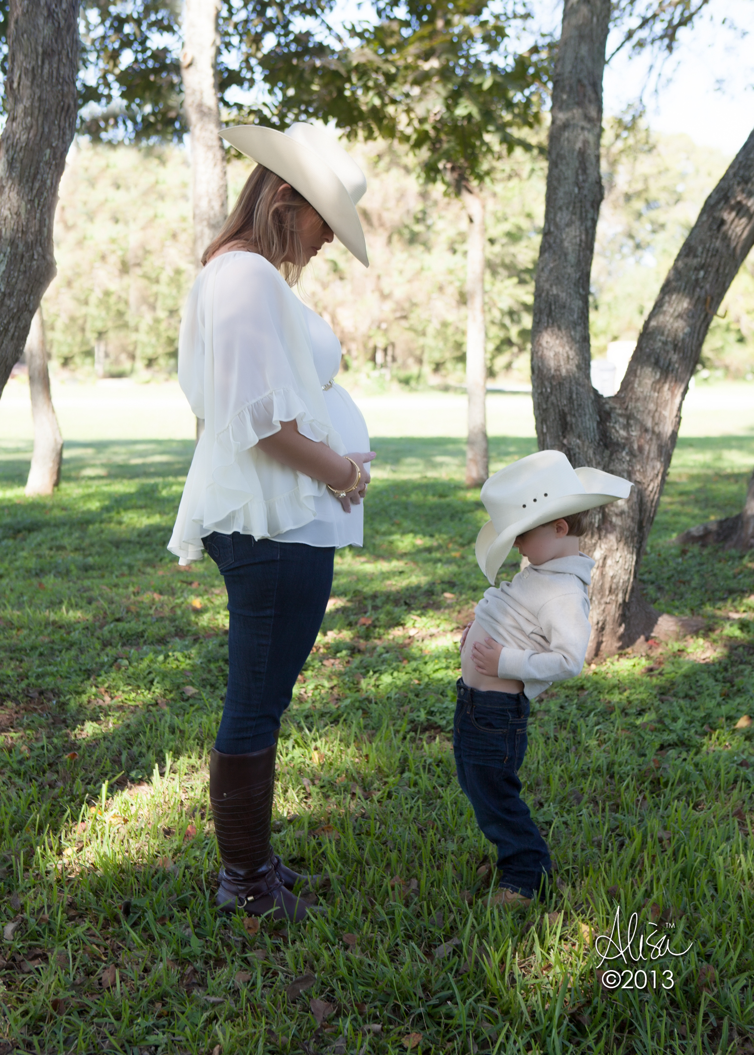 Houston Maternity Photographer | BFF